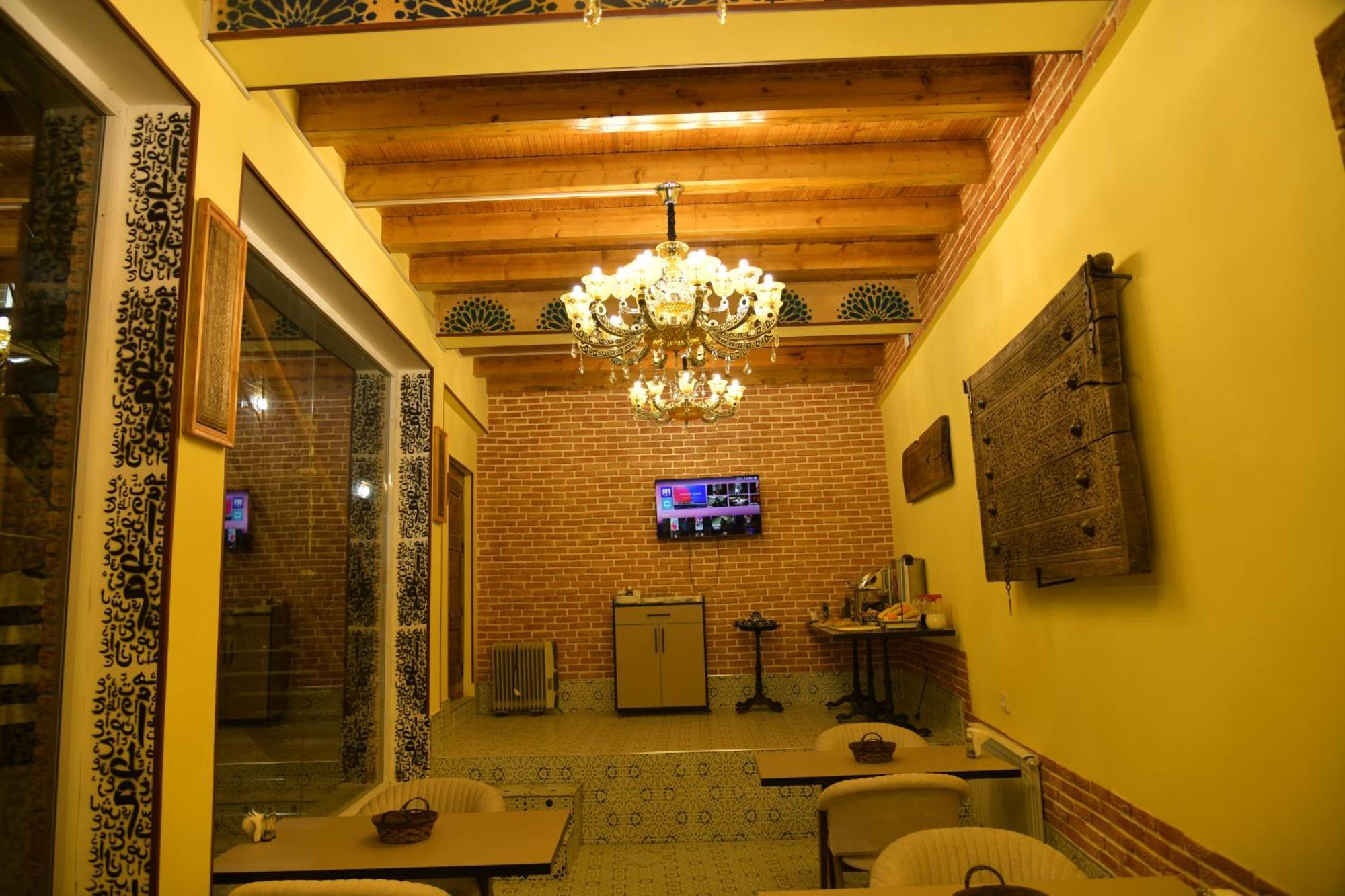 Mulberry Hotel Tashkent Exterior foto